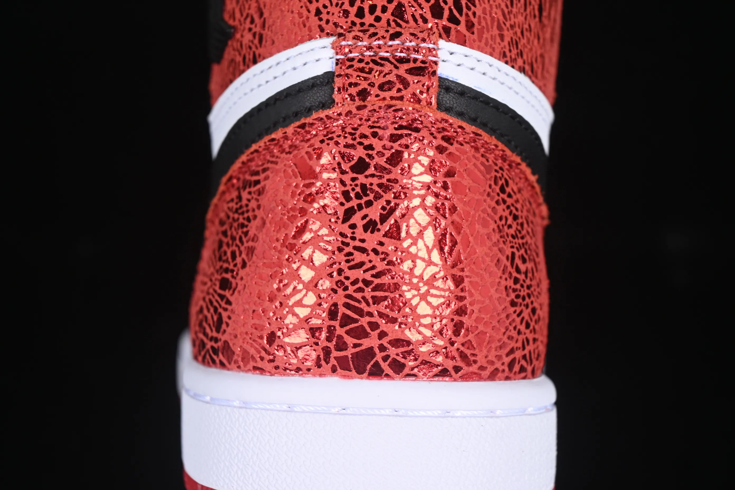 All categories Air Jordan Jordan series basketball shoes Air Jordan 1 High Air Jordan 1 High OG "Ruby" AJ1 Joe 1 Ruby high-top basketball shoes FD2596-602